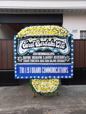 Papan Bunga Duka di Caruban